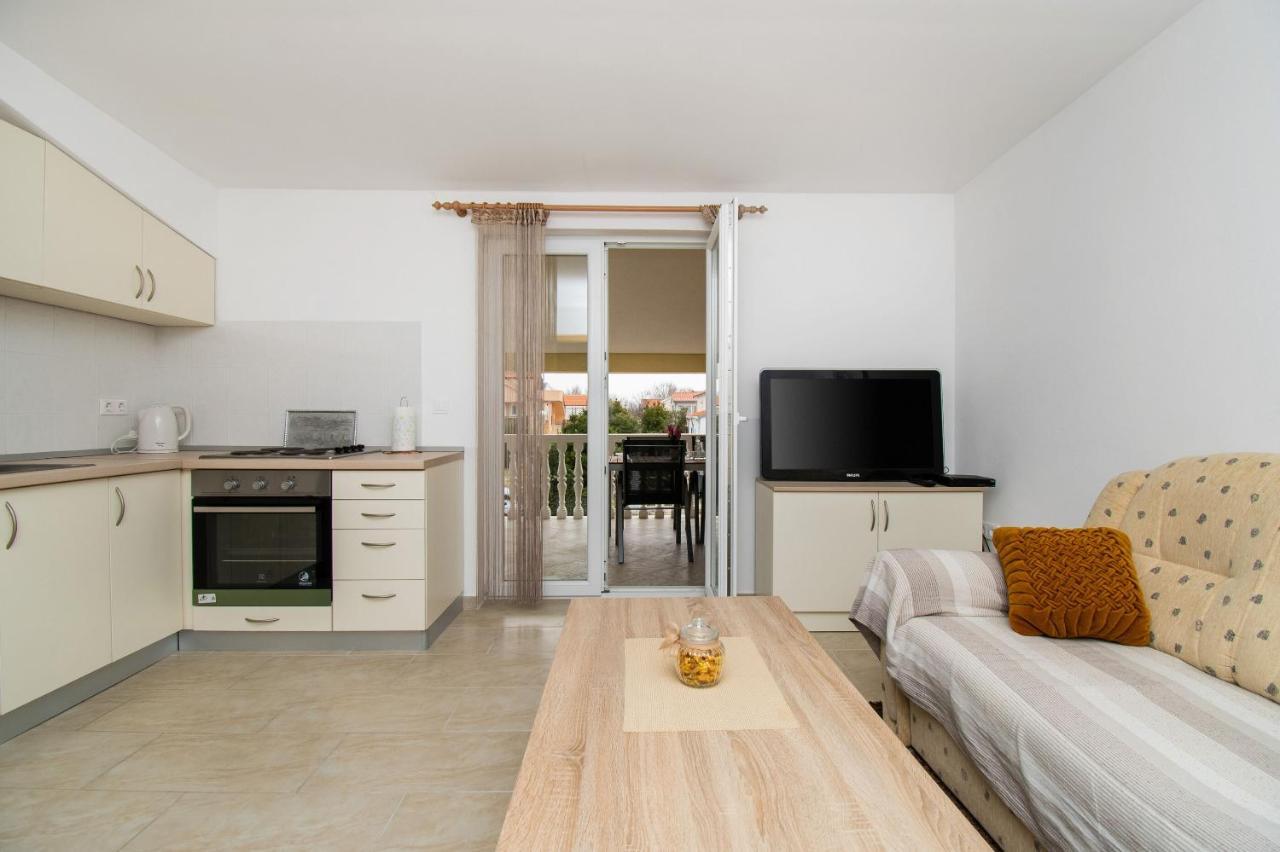 Apartment Tommy Privlaka  Buitenkant foto