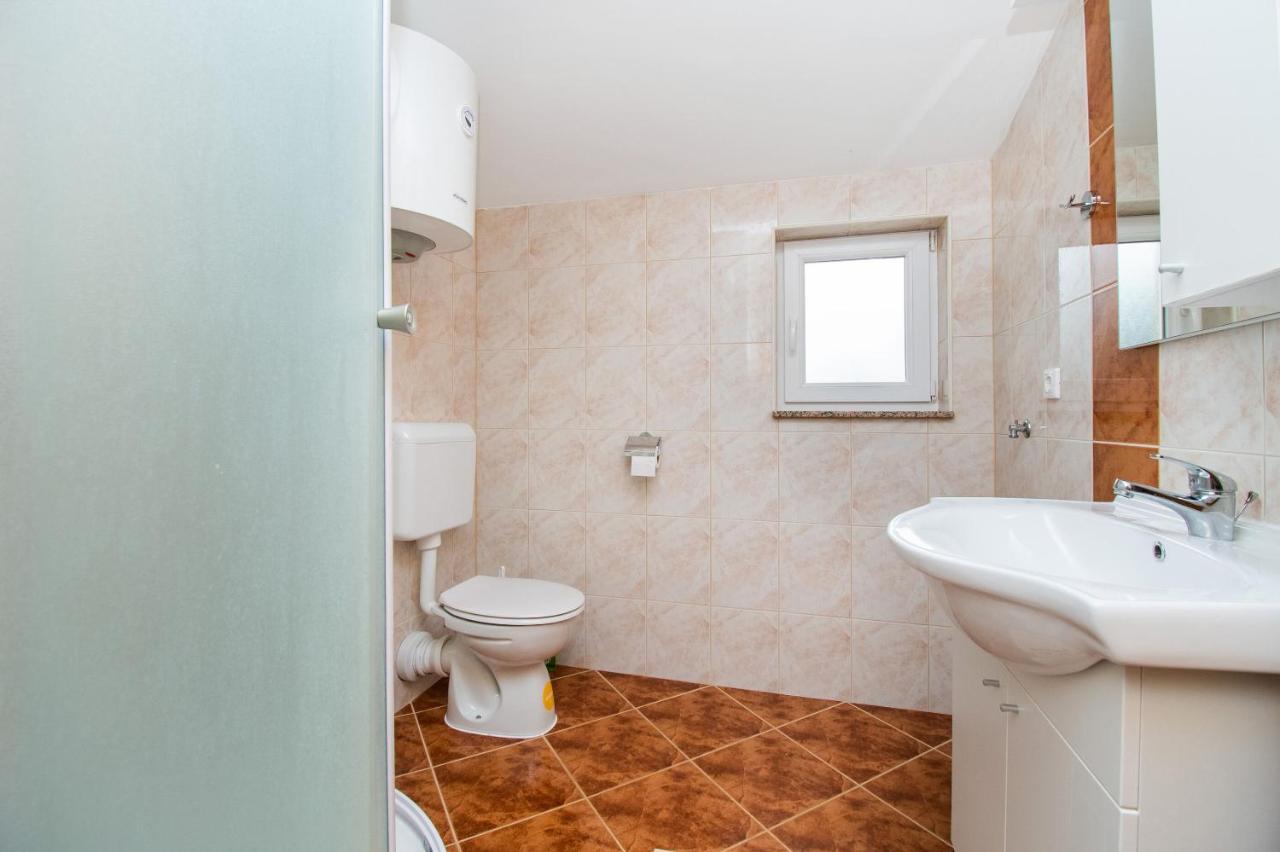 Apartment Tommy Privlaka  Buitenkant foto