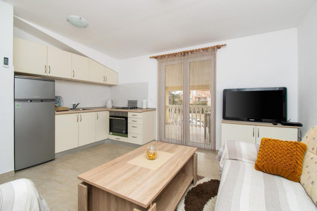 Apartment Tommy Privlaka  Buitenkant foto