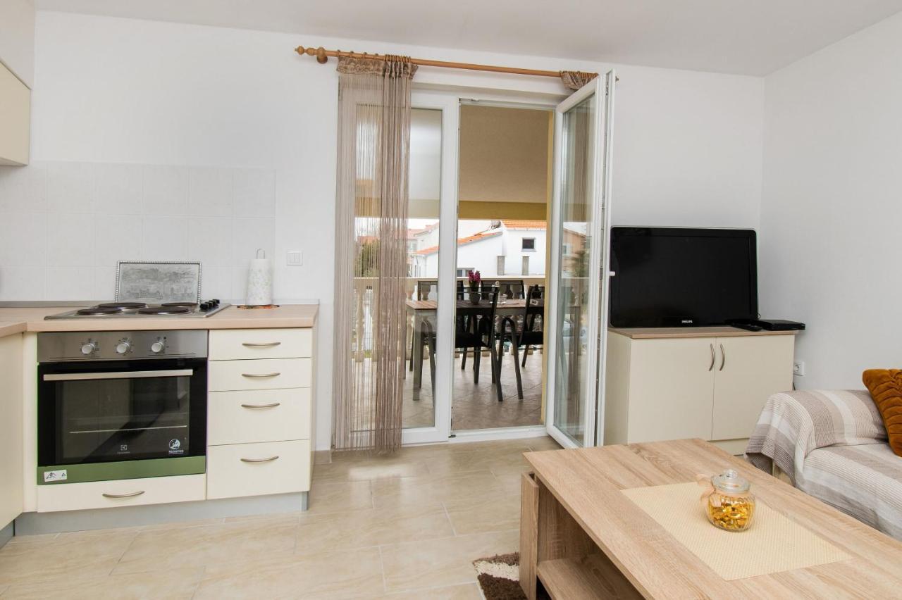 Apartment Tommy Privlaka  Buitenkant foto